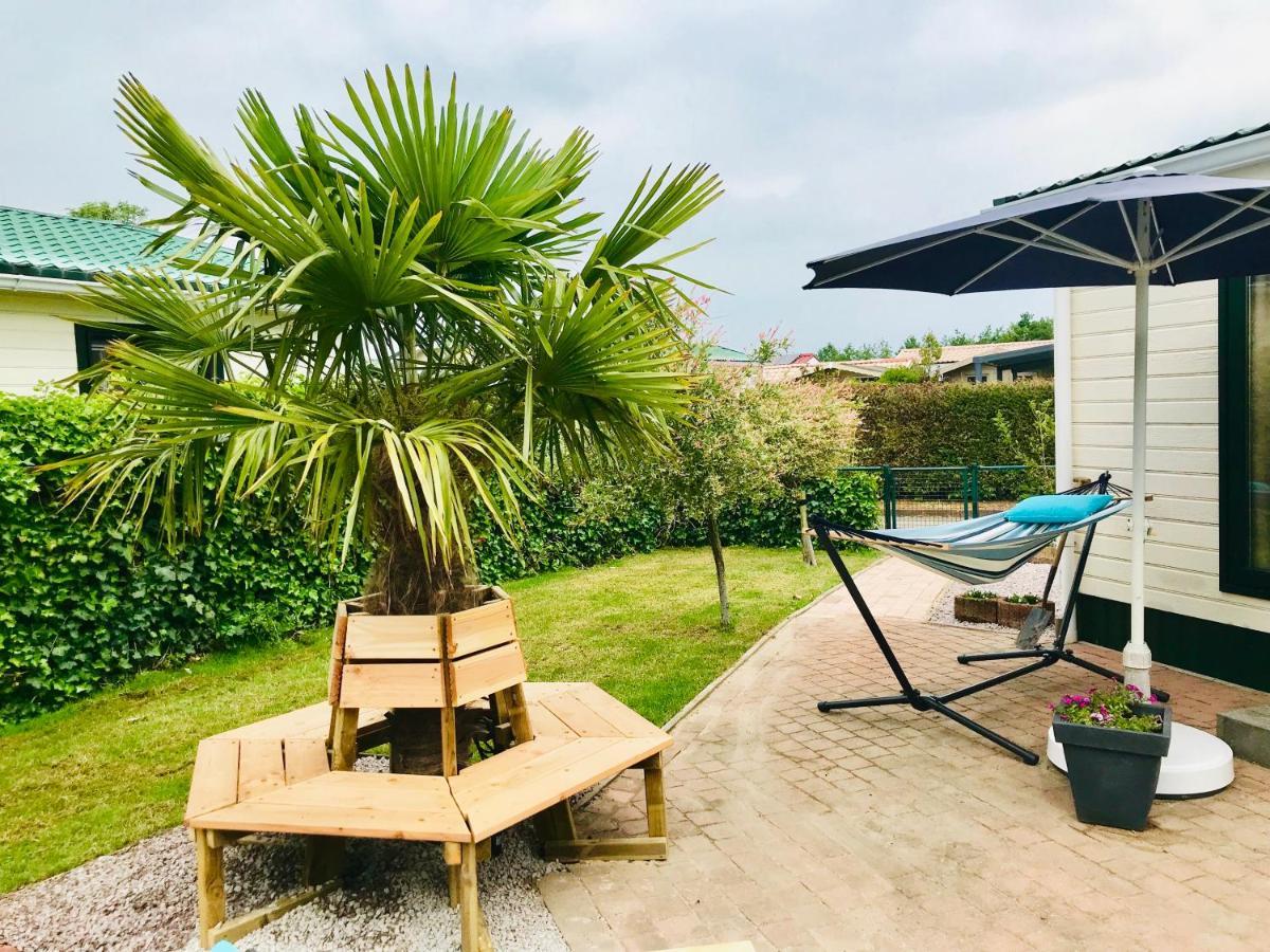De Corner van Zeeland met jacuzzi Sint-Annaland Buitenkant foto