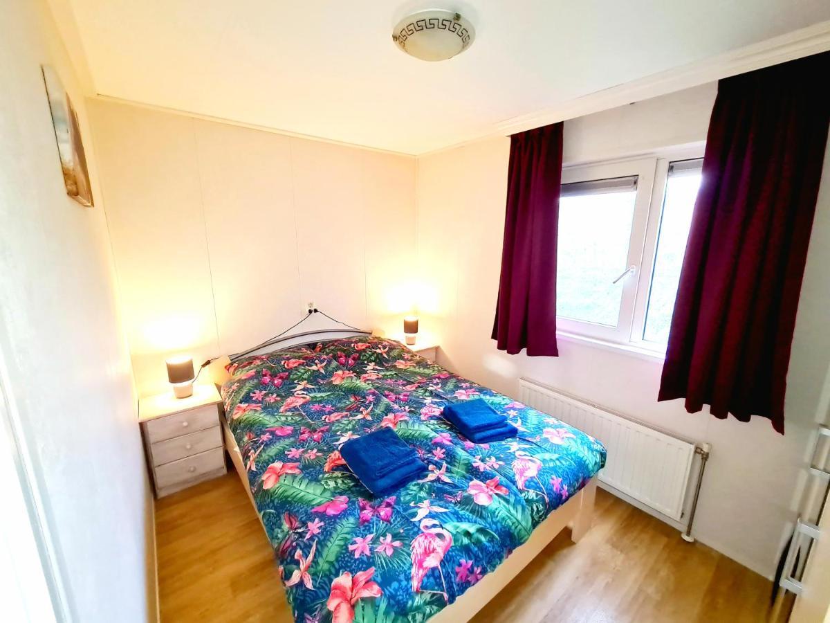 De Corner van Zeeland met jacuzzi Sint-Annaland Buitenkant foto