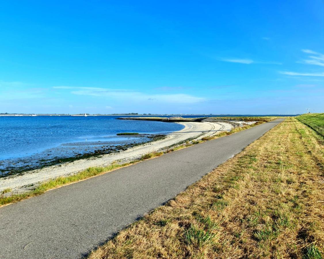 De Corner van Zeeland met jacuzzi Sint-Annaland Buitenkant foto