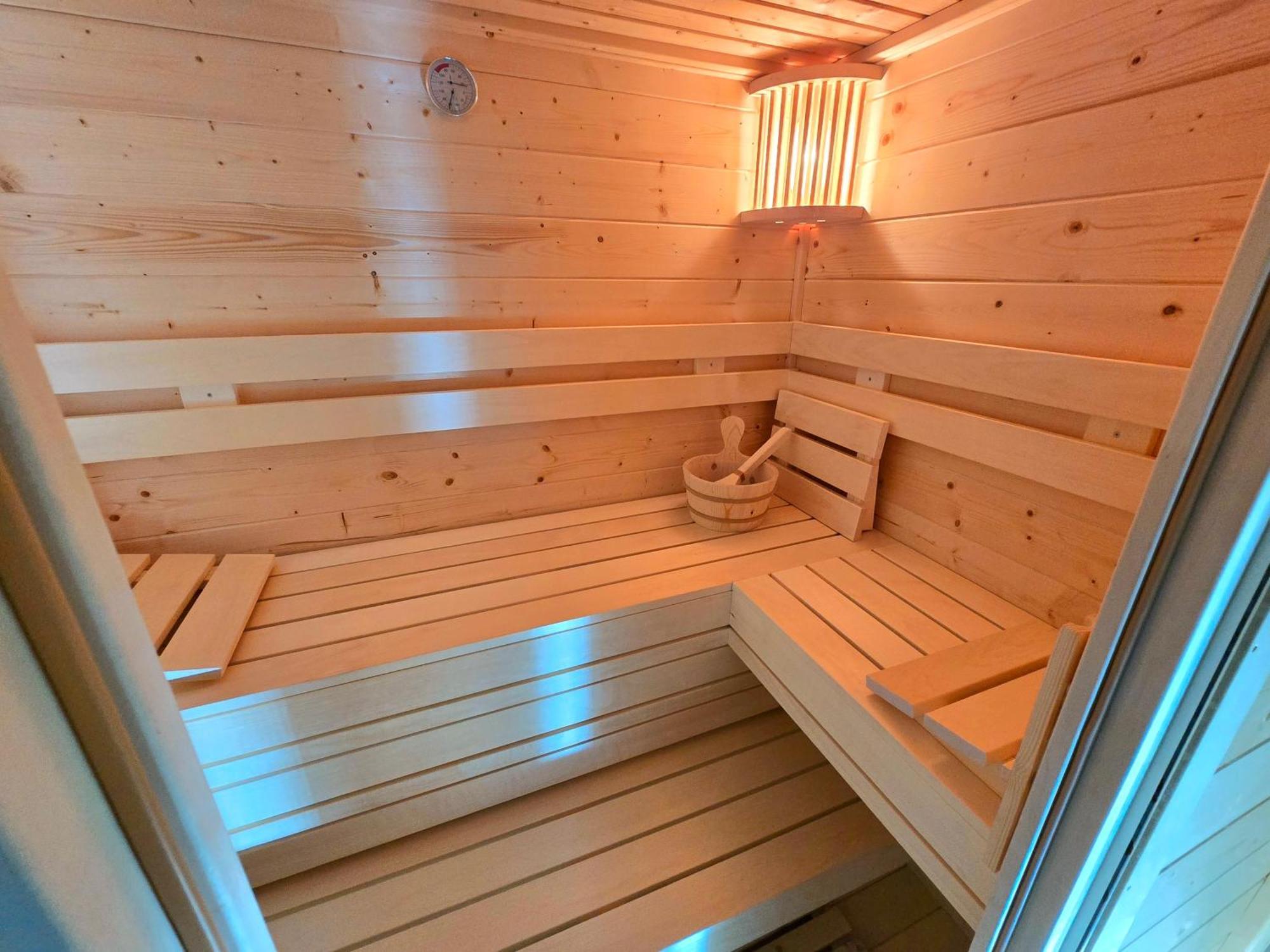 De Corner van Zeeland met jacuzzi Sint-Annaland Buitenkant foto